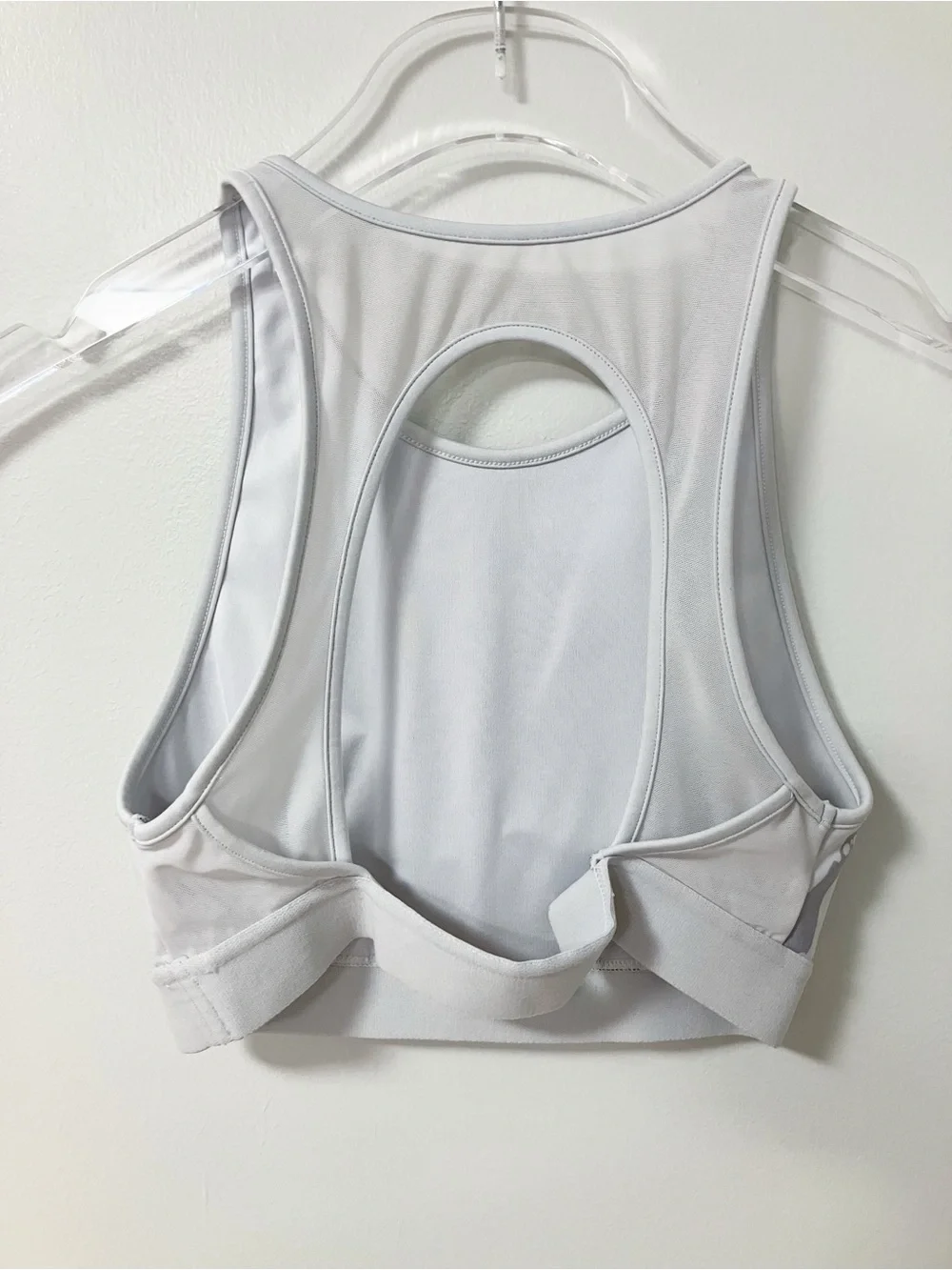 Alo Yoga | White Incline Abstract Bra s Athletic Gym Running Sporty Workout